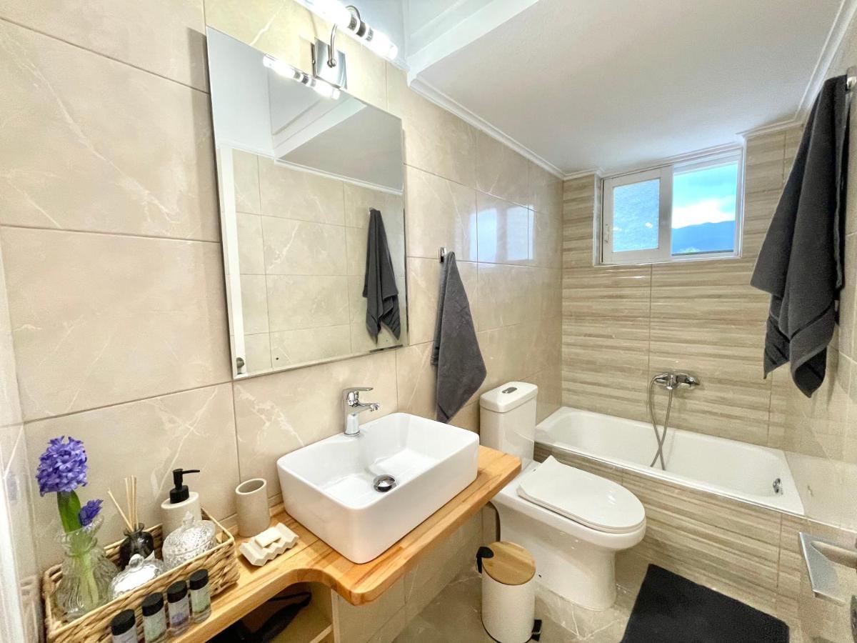 Kapa Central Apartment Kalamáta Buitenkant foto